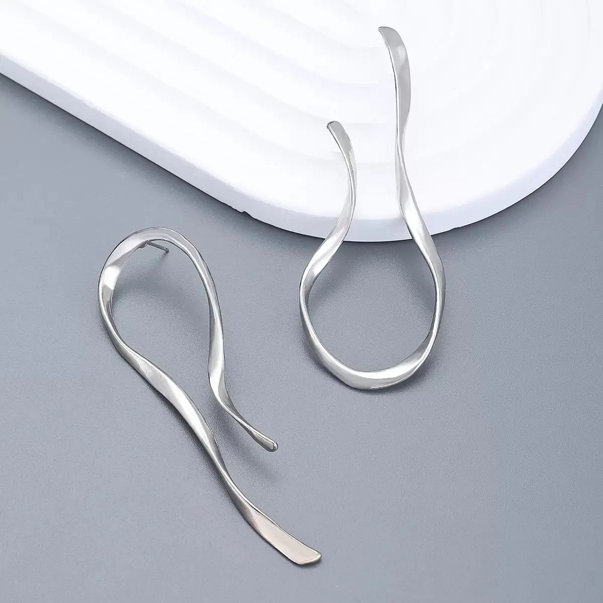 Abstract three-dimensional Design Earrings