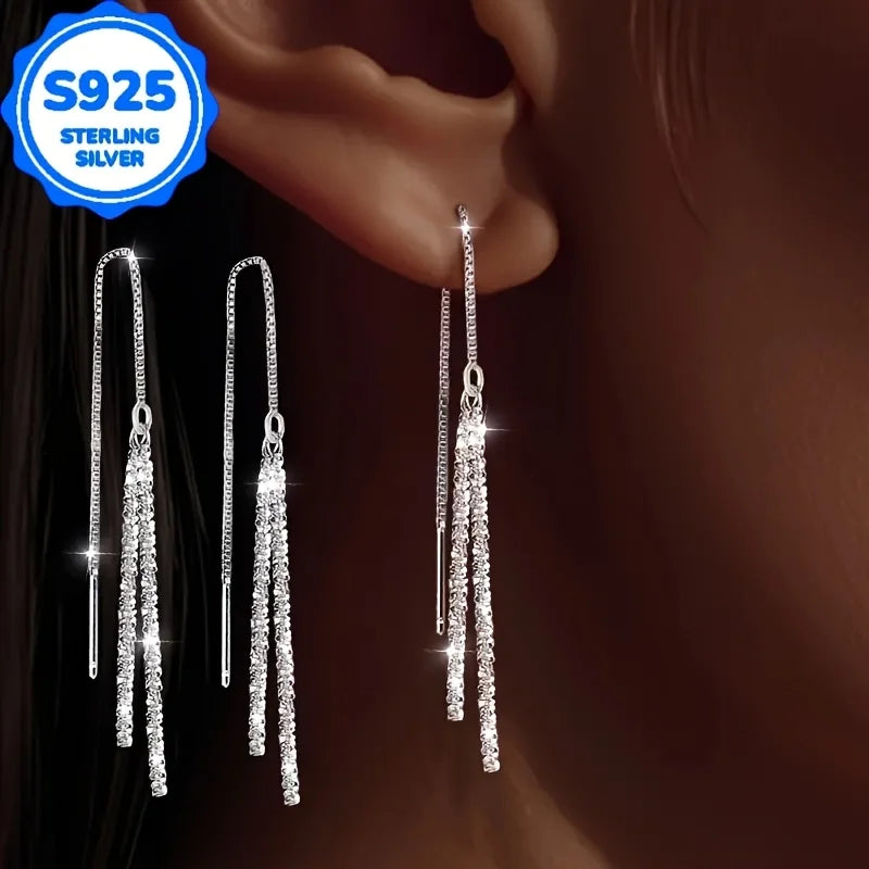 A pair of 2 pieces, women's fashionable hanging earrings