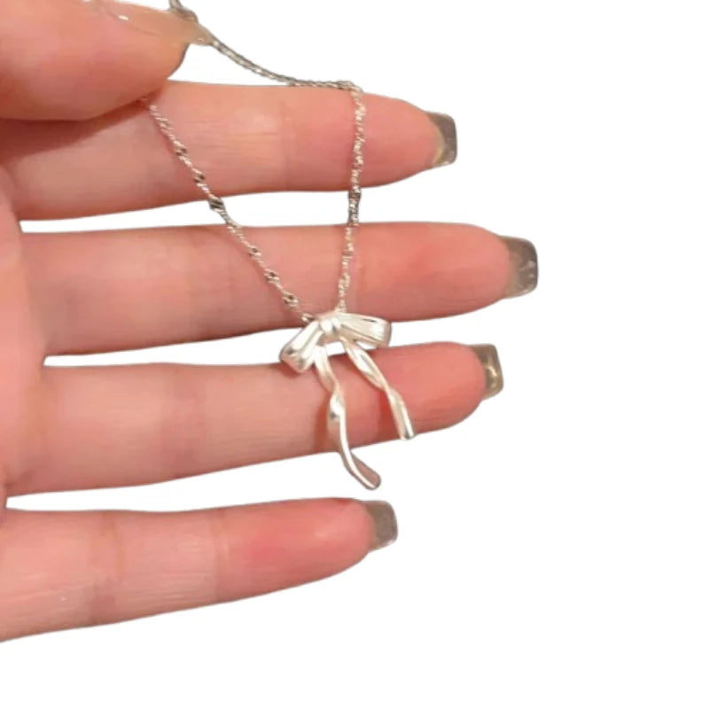 Bowknot Pendant Necklace Exquisite Clavicle Chain Fashion Elegant Necklace for Women Temperament Collar Chains Charm Jewelry