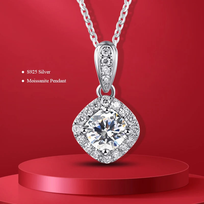 100% Moissanite Diamond Pendant Necklaces