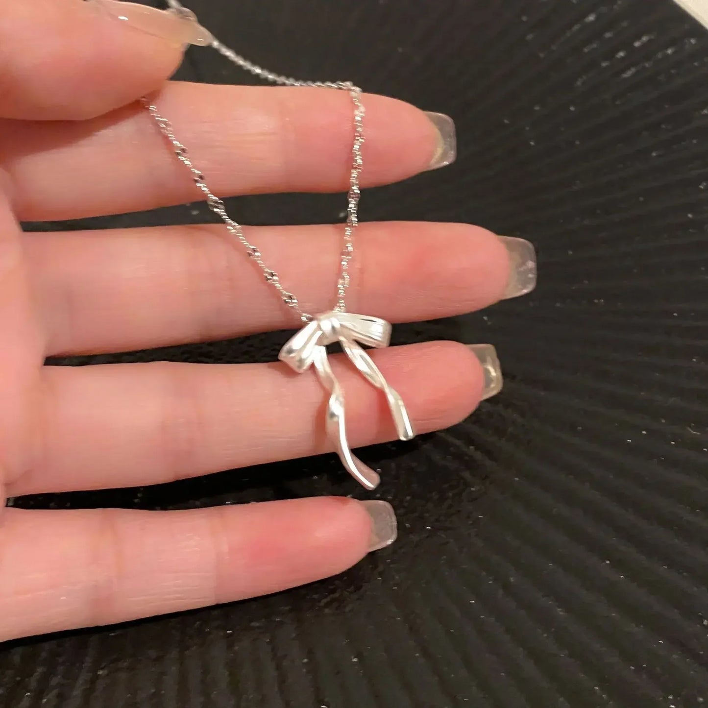 Bowknot Pendant Necklace Exquisite Clavicle Chain Fashion Elegant Necklace for Women Temperament Collar Chains Charm Jewelry
