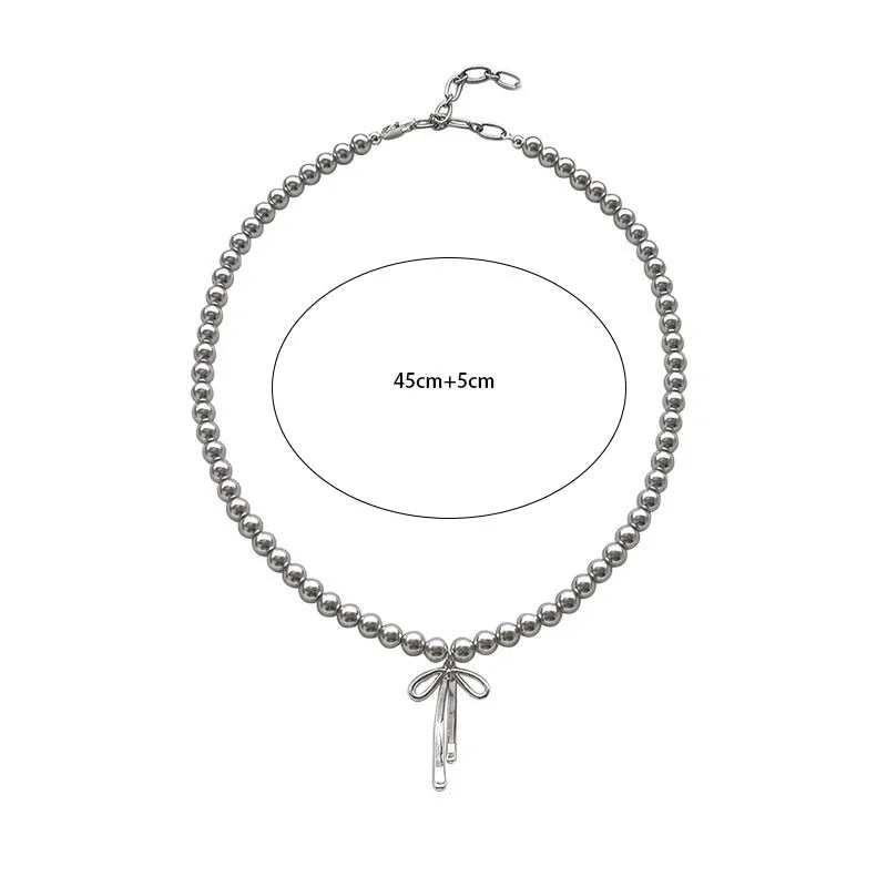 Graceful Bowknot Pendant Choker Necklace with Gray Pearls